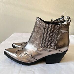 INDIGO- NEW Metallic Pointed Toe Ankle Boots Size 8